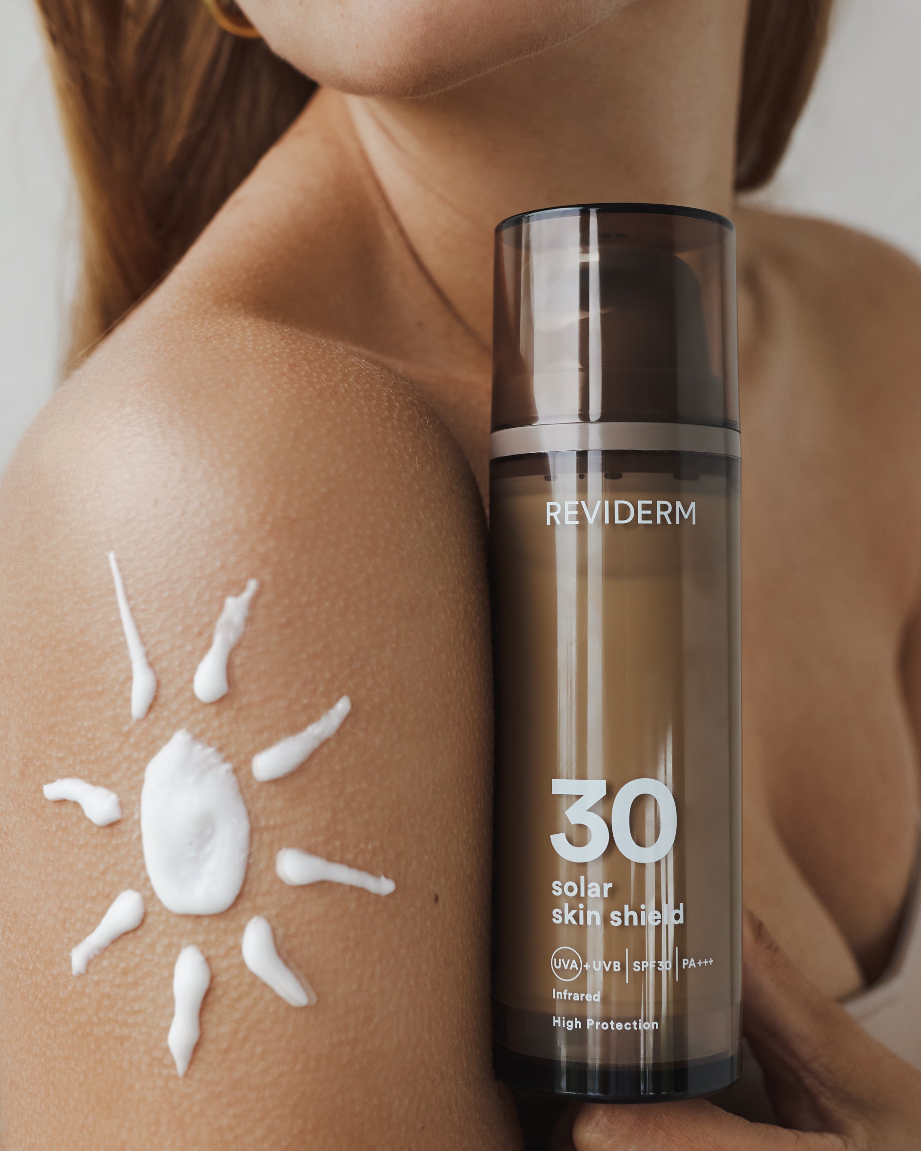 Solar Skin Shield SPF 30 – Bouclier Solaire Cutané SPF 30